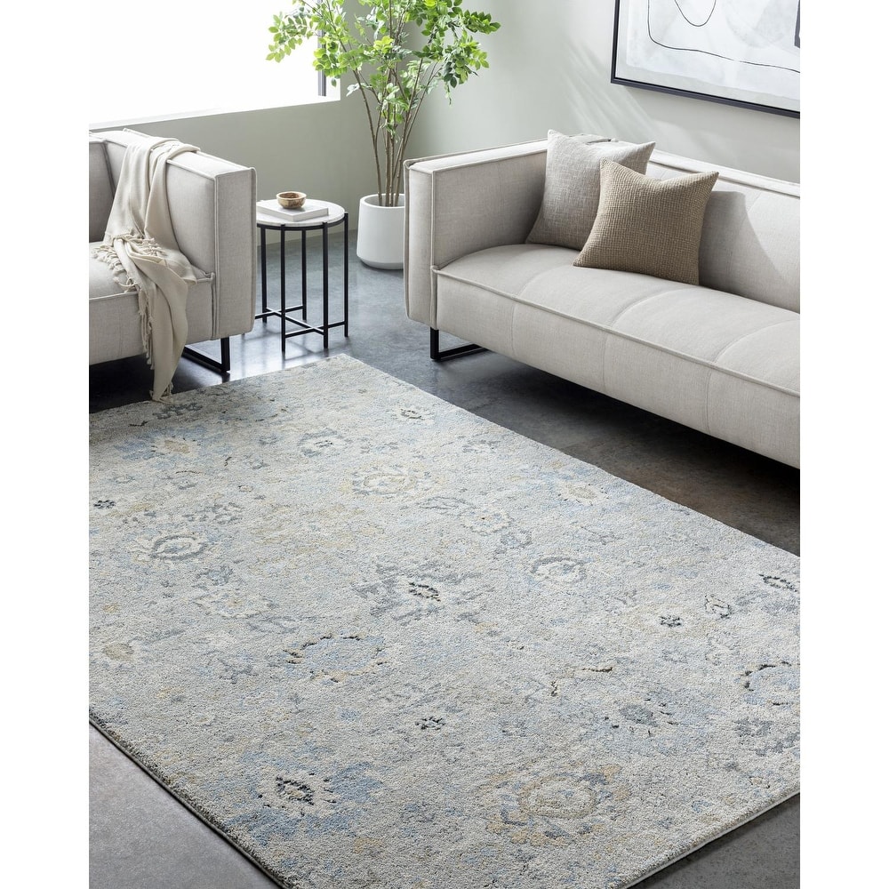 Livabliss Avellino Traditional Medallion Area Rug
