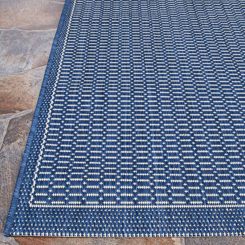 Pergola Deco Indoor/ Outdoor Area Rug