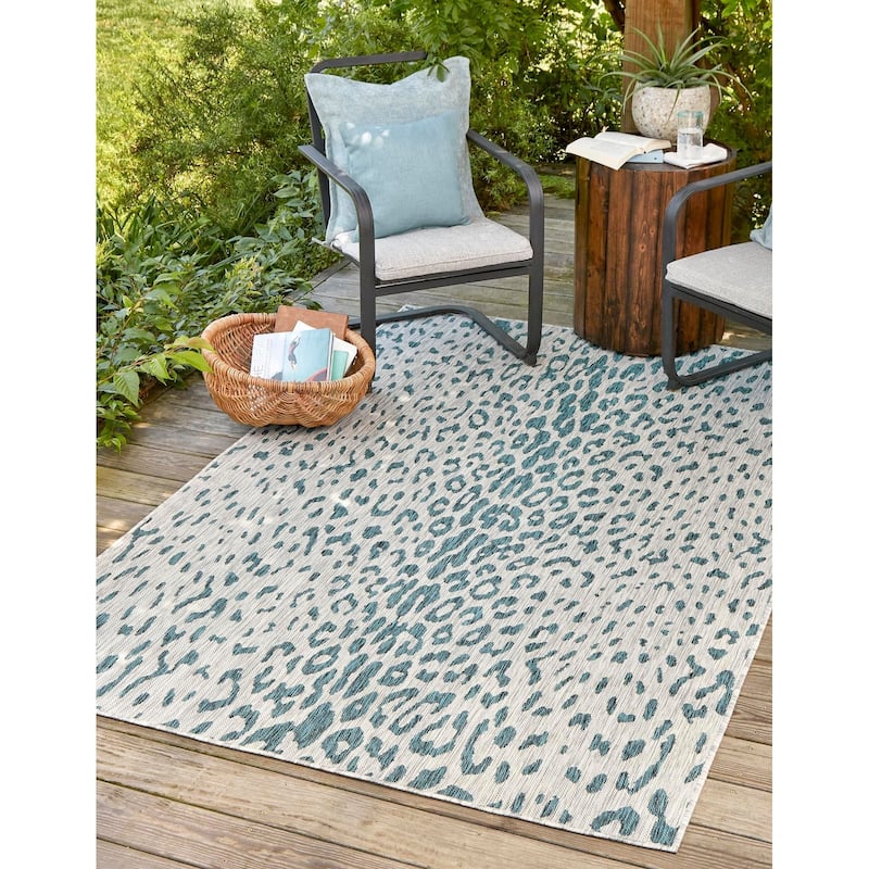 Outdoor Gallery Collection Area Rug - Teal - 7'10"x11'