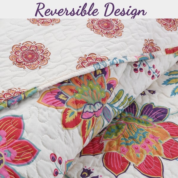Breezy Floral Reversible Quilt Set