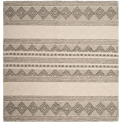 SAFAVIEH Handmade Natura Annedorte Wool Rug