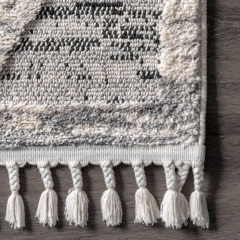 Nuloom Suri Soft Diamond Trellis Textured Area Rug