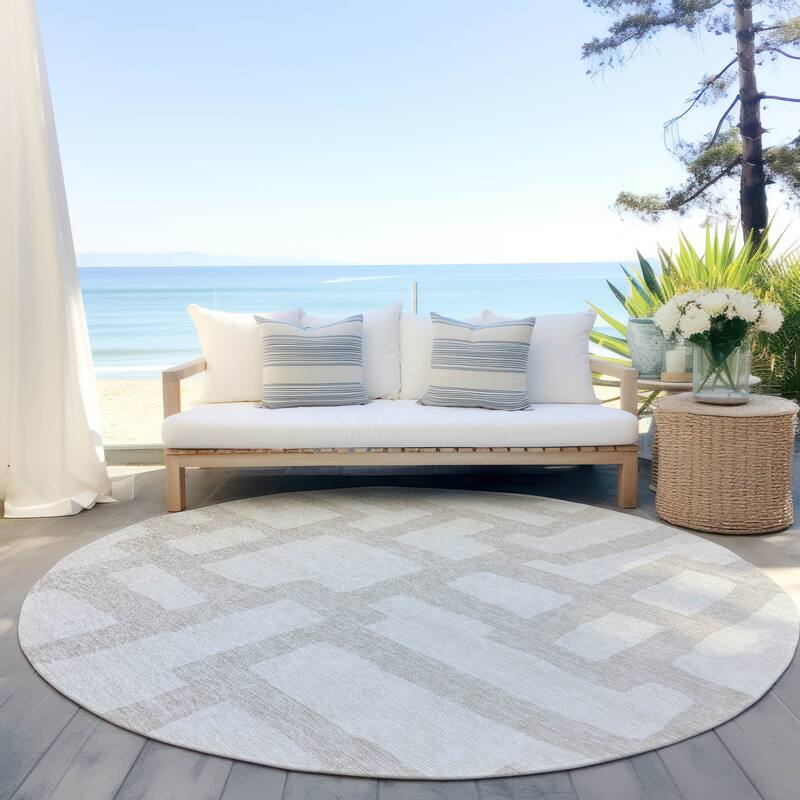 Machine Washable Indoor/ Outdoor Chantille Contemporary Geo Rug - Ivory - 8' x 8'