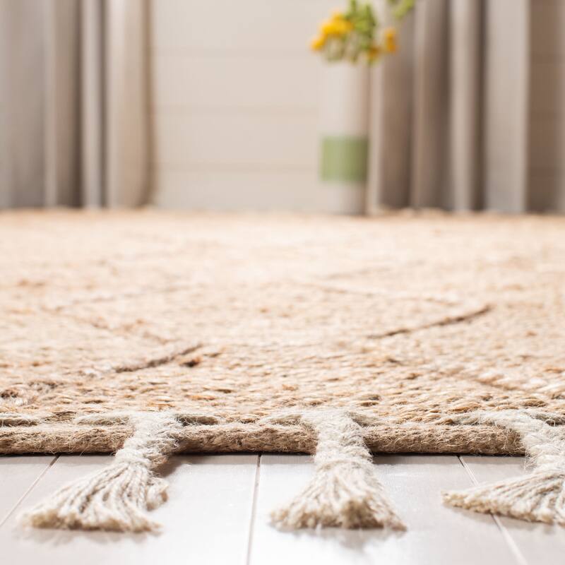 SAFAVIEH Handmade Natural Fiber Avah Jute Rug