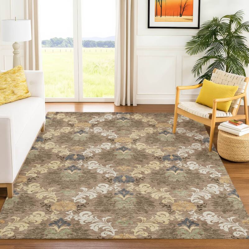 Machine Washable Indoor/ Outdoor Damask Patna Chantille Rug