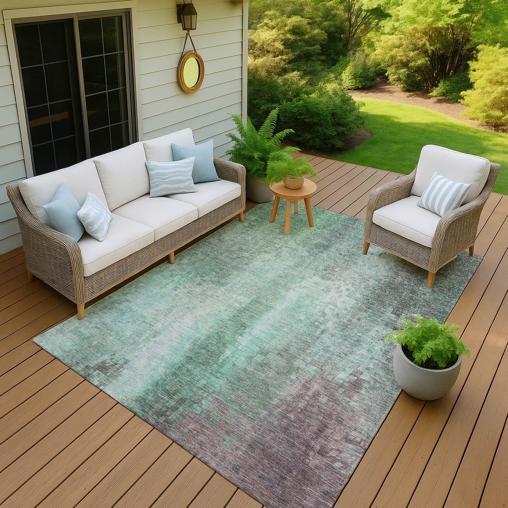 Machine Washable Indoor/ Outdoor Abstract Ombre Chantille Rug