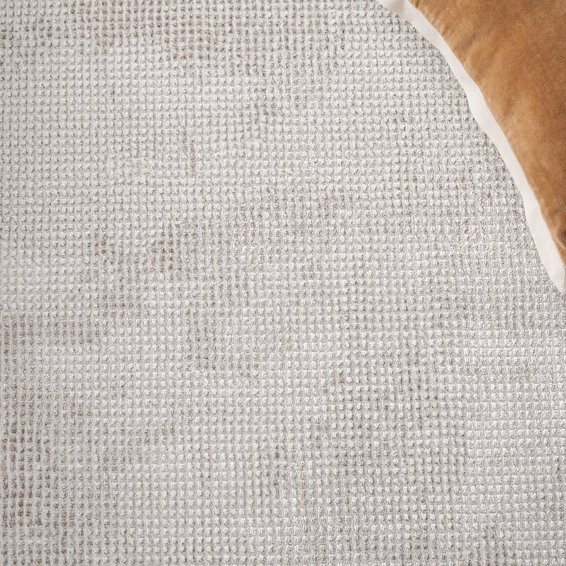 SAFAVIEH Hanna Vanina Modern Contemporary Rug
