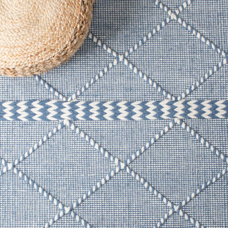SAFAVIEH Handmade Casablanca Caty Moroccan Wool Tassel Rug
