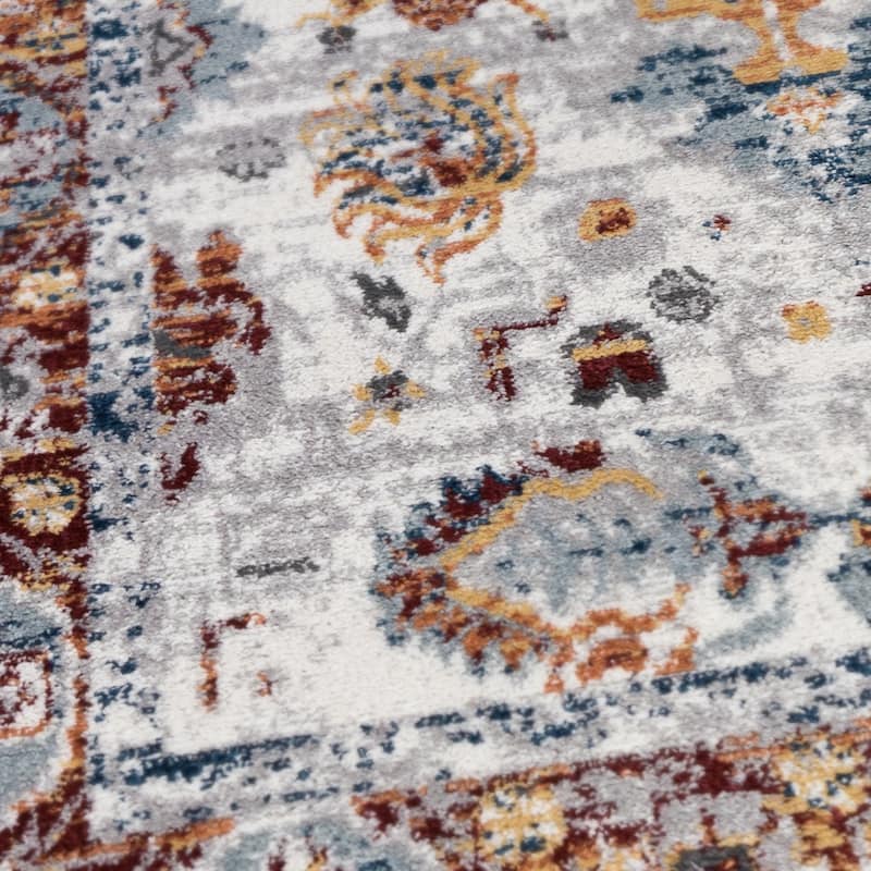 Alvia Xyryl Floral Area Rug