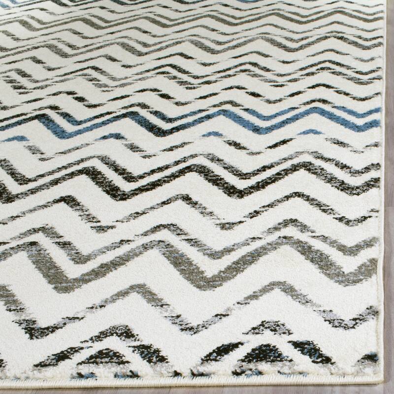 SAFAVIEH Evoke Lissa Distressed Vintage Boho Rug