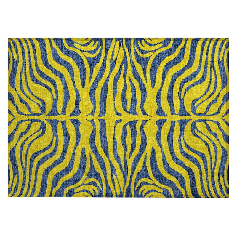 Machine Washable Indoor/ Outdoor Modern Animal Print Chantille Rug