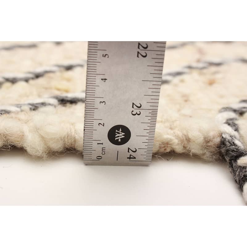 Sienna Cream Rug 5'7" x 7'9" - 5'7 x 7'9
