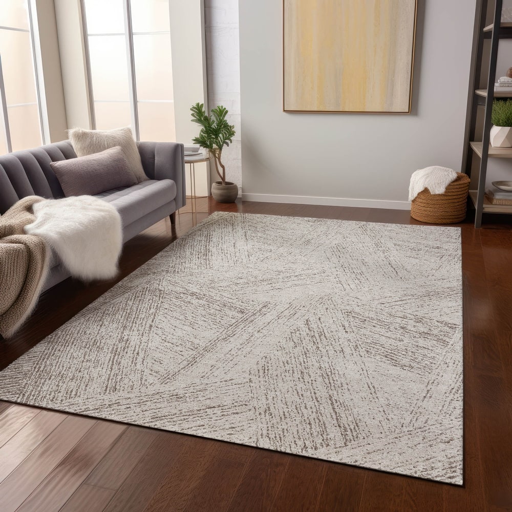 Machine Washable Indoor/ Outdoor Solid Geo Chantille Rug