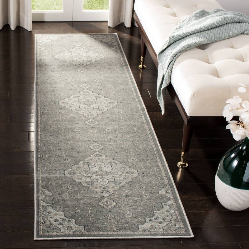 SAFAVIEH Vintage Ilsefriede Oriental Viscose Rug