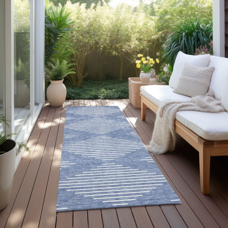 Machine Washable Indoor/ Outdoor Modern Stripe Chantille Rug - Denim - 2'3" x 7'6"