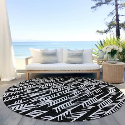 Machine Washable Indoor/ Outdoor Chantille Modern Arrows Rug