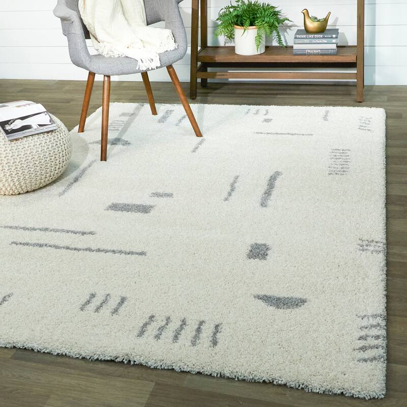 Carson Shag Area Rug - 5'3" x 7' - White/Grey