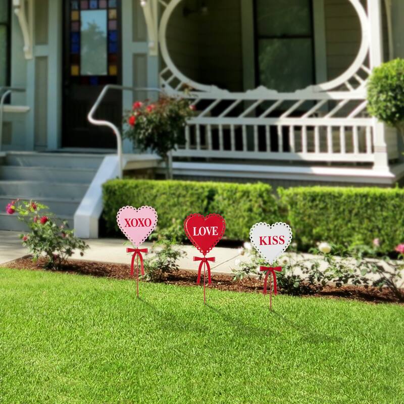 Glitzhome 16"H Set of 3 Valentine's Metal Heart Yard Stakes