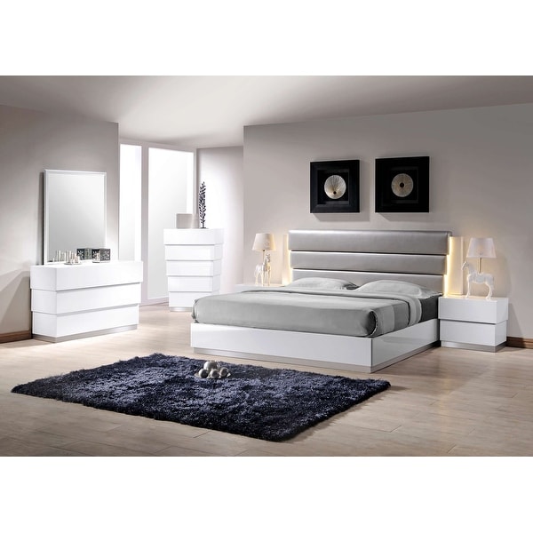 Best Master Furniture White Silver Lacquer 5 Piece Bedroom Set Overstock 22037870