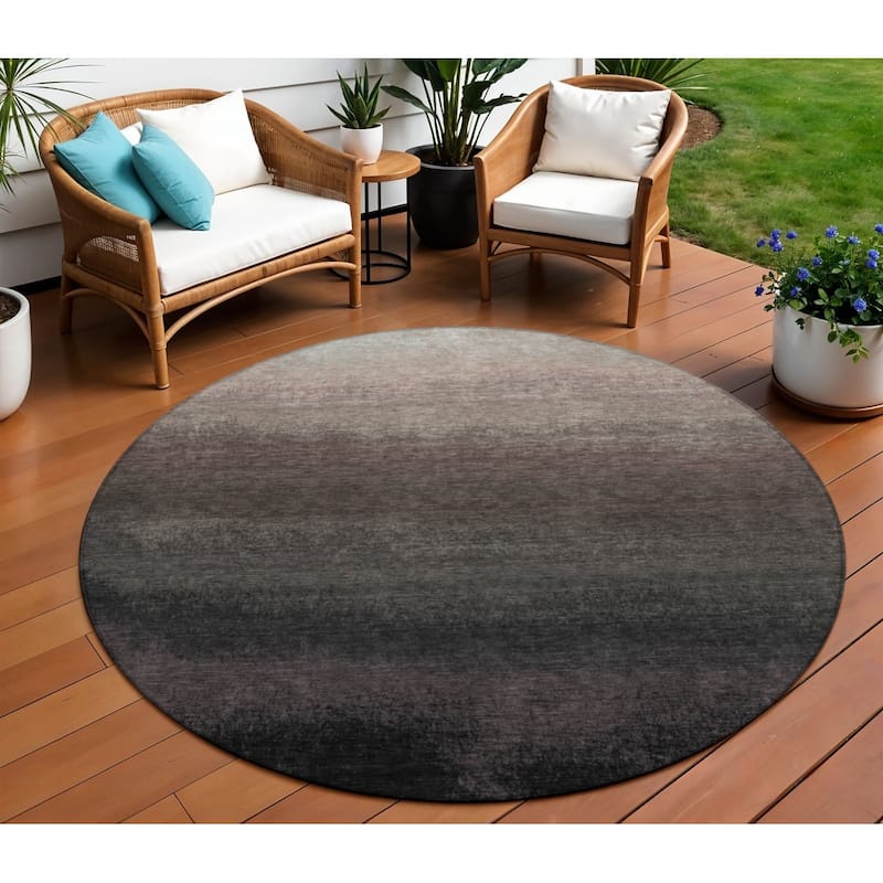 HomeRoots Ombre Transitional Rectangle Outdoor Rug - 8' Round