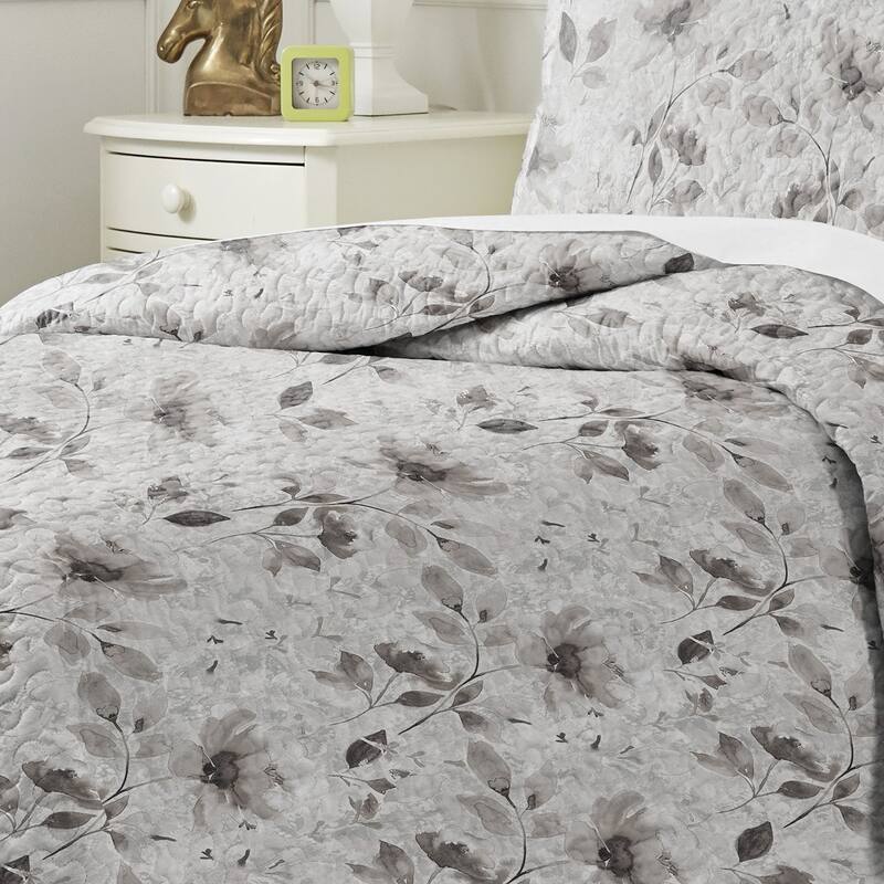 Pointehaven Percale Cotton Oversized Printed Scroll Design Quilt Set