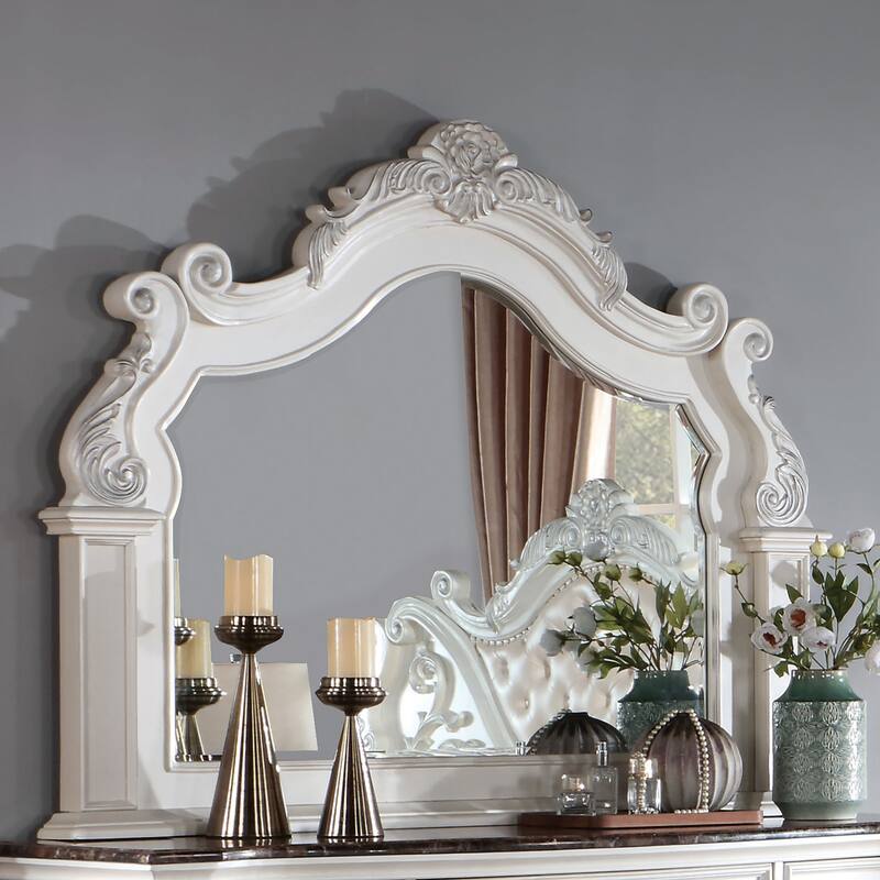 Furniture of America Wrea Traditional 6-Piece White Faux Leather Button Tufted Panel Bedroom Set