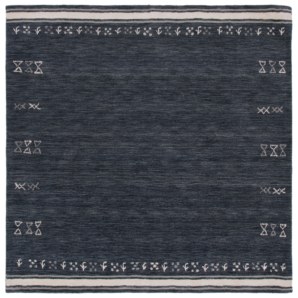 SAFAVIEH Handmade Himalaya Arusha Wool Rug