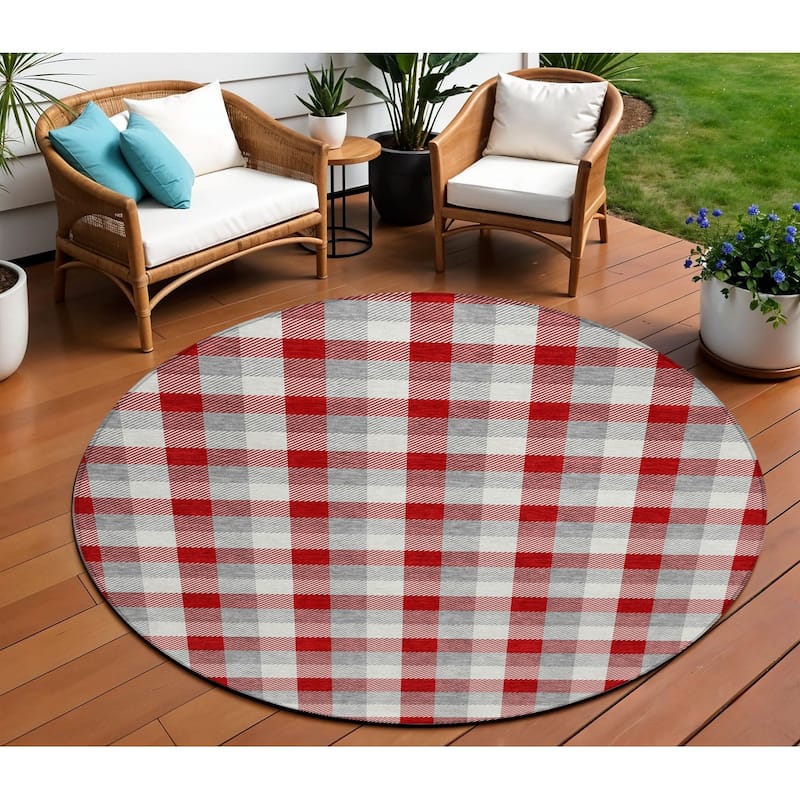 HomeRoots Plaid Transitional Rectangle Outdoor Rug - 8' Round