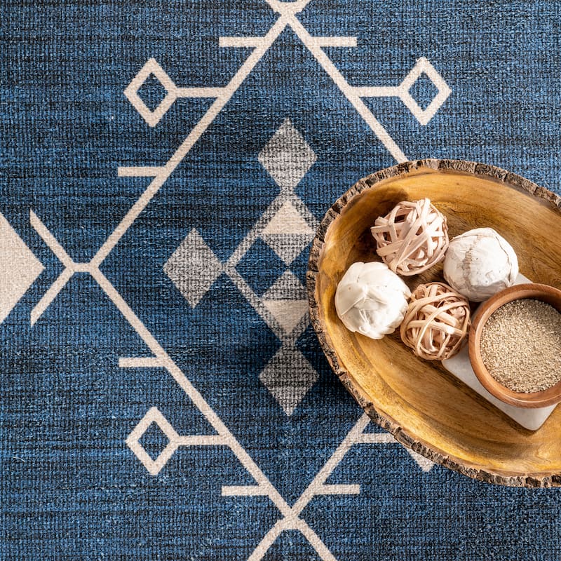 Nuloom Shenai SplashGuard Machine Washable Area Rug