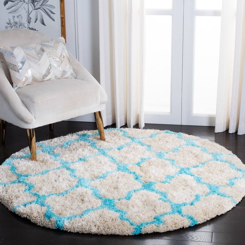 SAFAVIEH Handmade Barcelona Shag Kiyo Polyester Rug - 5' Round - Cream/Blue