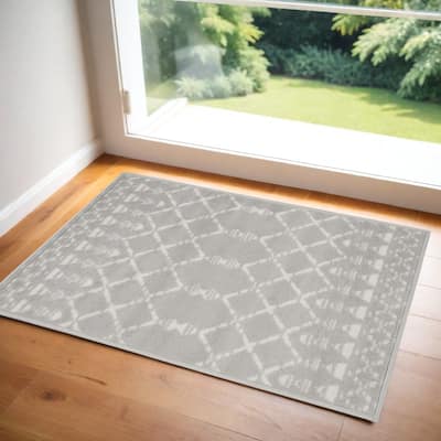 Cacus Power Loomed Geometric Modern Stain Resistant Area Rug By HomeRoots - 36' X '24' X '0.39