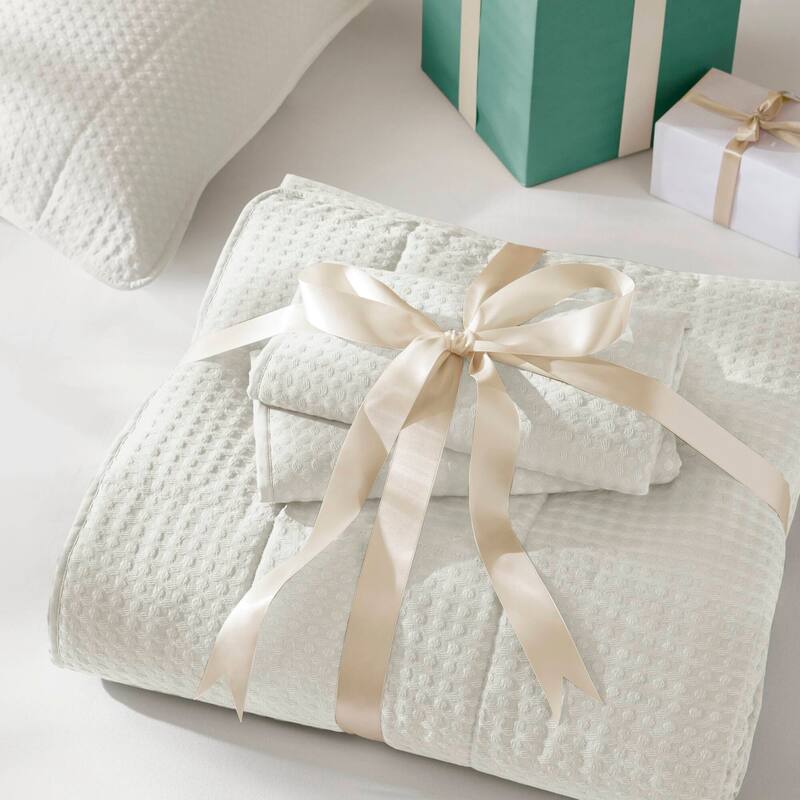 Chelsea Square Mina Waffle Weave Textured Quilt Set