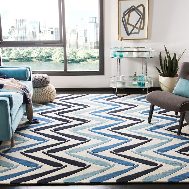 SAFAVIEH Handmade Soho Ashlea Blue New Zealand Wool Rug - 6' x 9' - Ivory/Blue