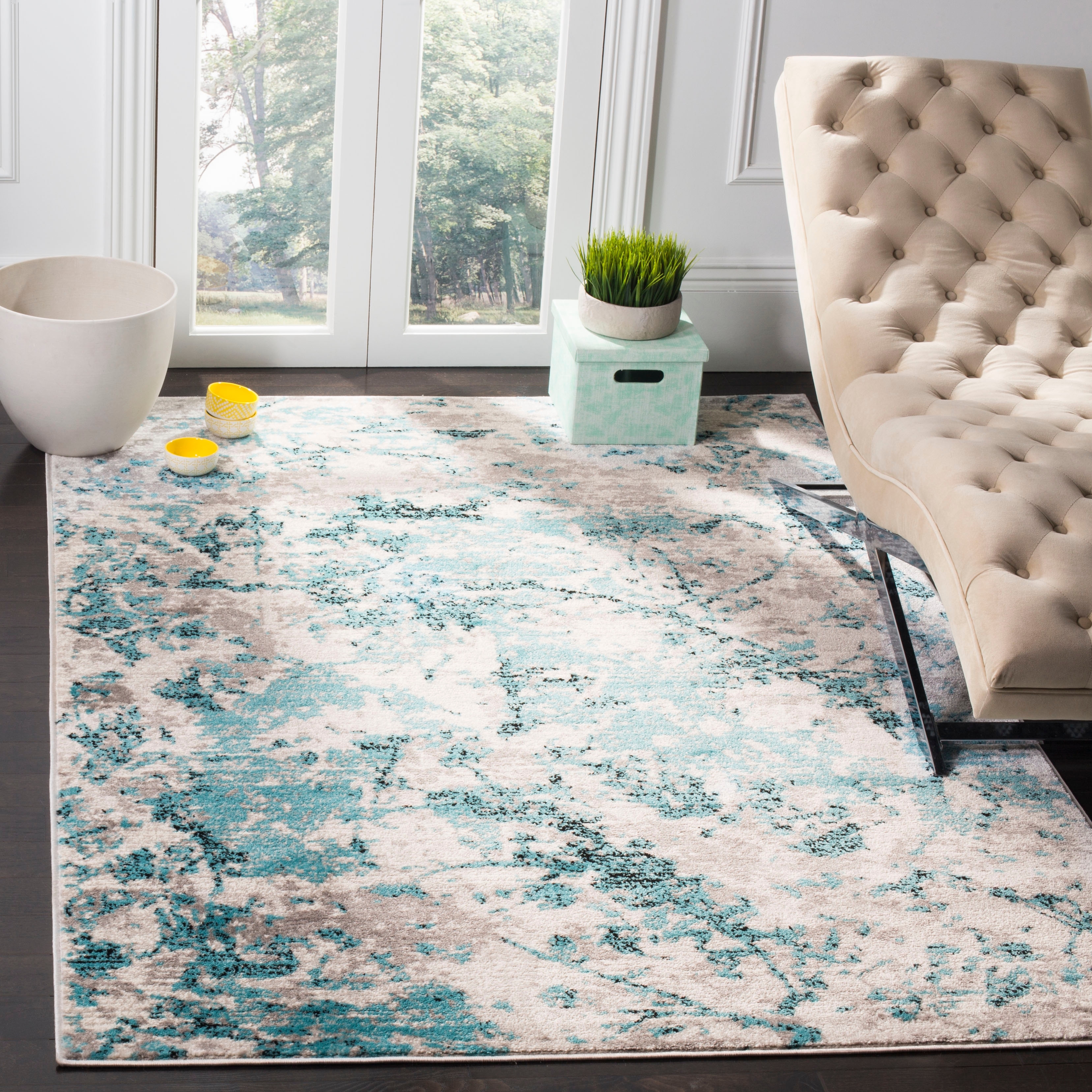 SAFAVIEH Skyler Nemesia Modern Rug - Blue/Ivory - 5'1" x 7'6"