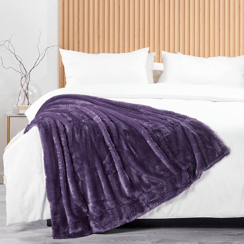Belardo FauxFur Throw