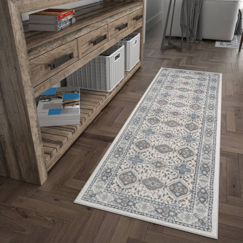 Carrington Traditional Oriental Indoor Area Rug