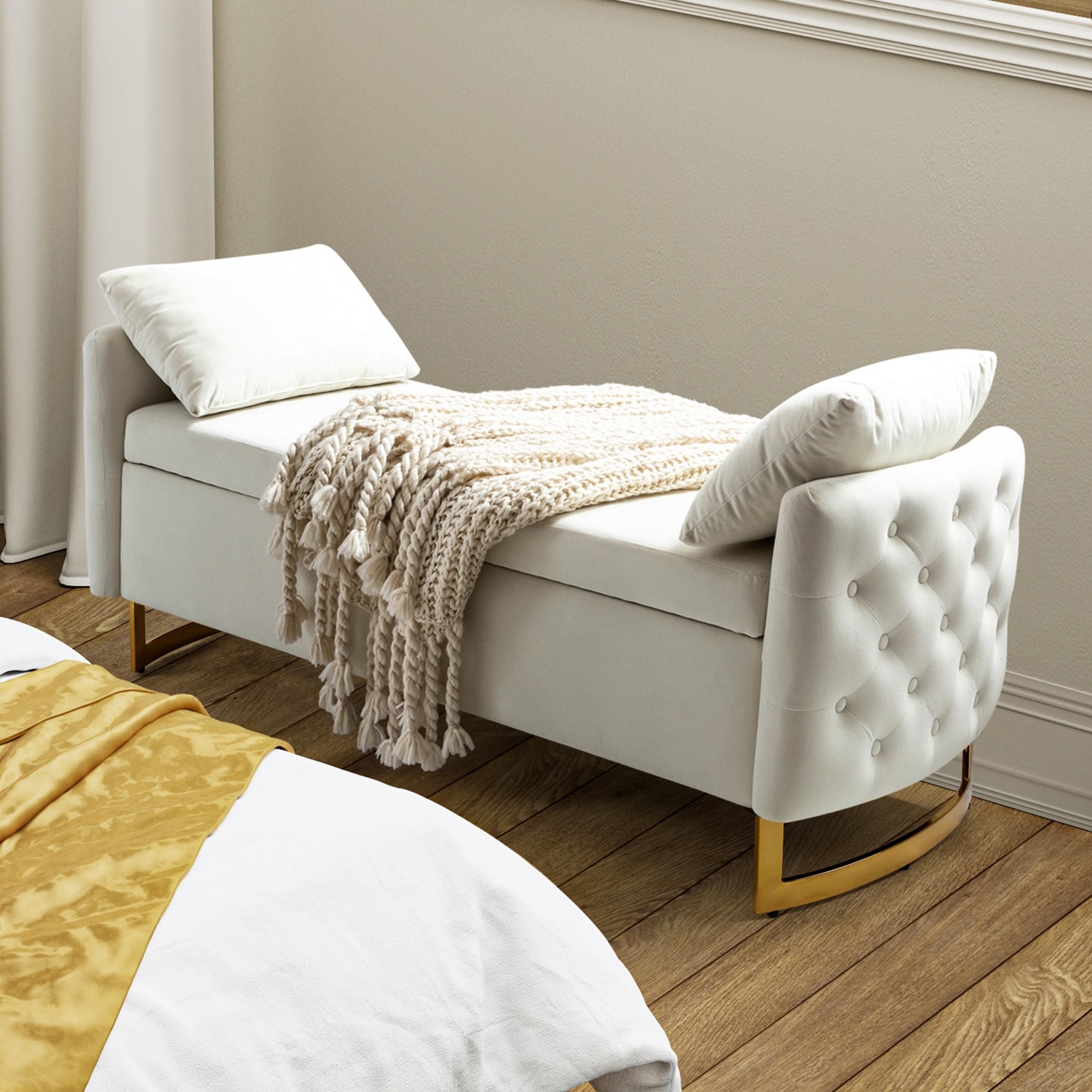 HULALA HOME Robert Modern Upholstered Flip Top Storage Bench with Two Pillows