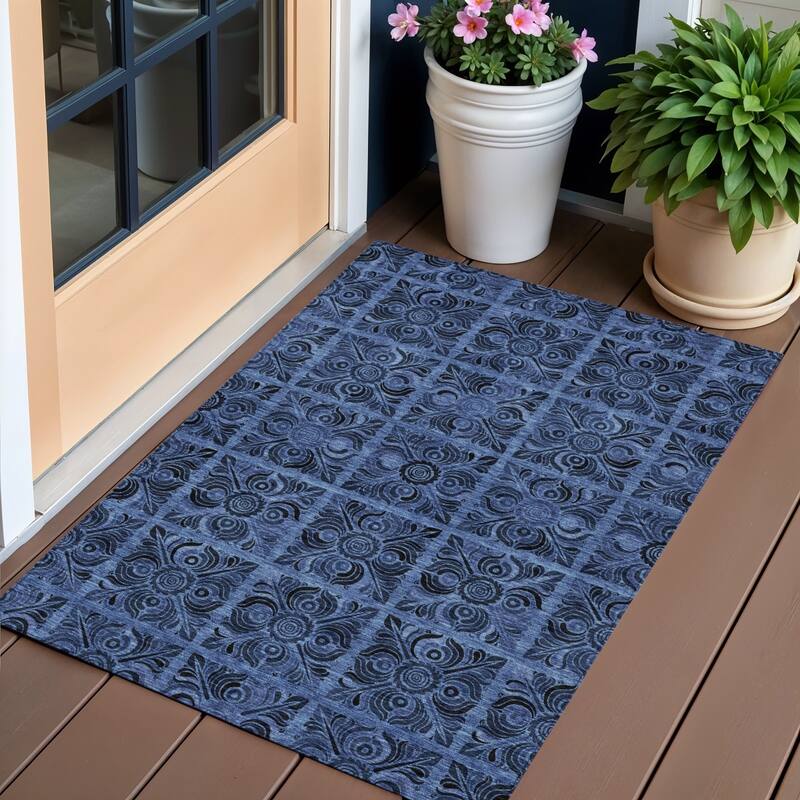 HomeRoots Medallion Transitional Rectangle Outdoor Rug - 3' x 5'
