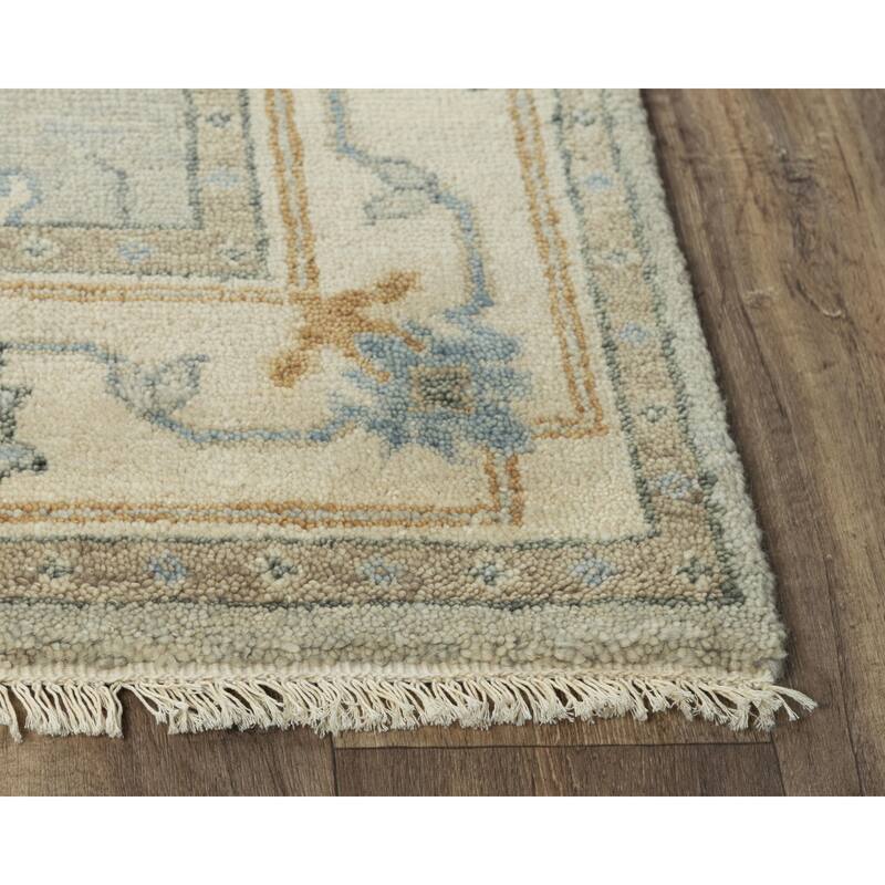 Alora Decor Abby Neutral Classical Hand-knotted Wool Area Rug