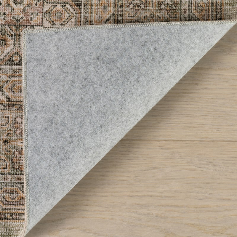 Nuloom Yalindra Meallion Traditional Washable Area Rug