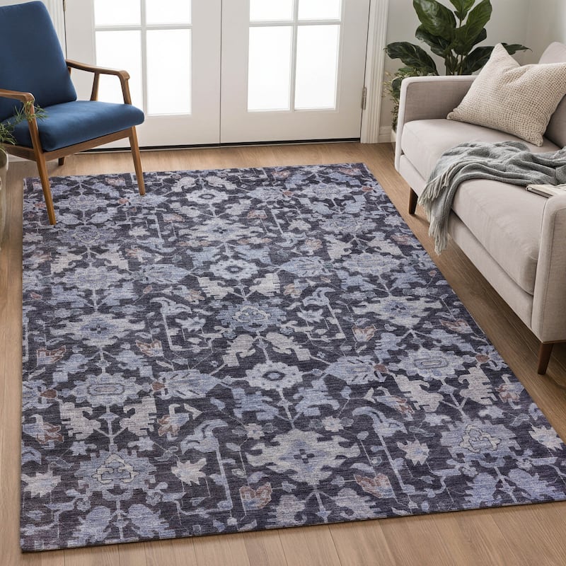 Machine Washable Indoor/ Outdoor Casual Traditional Chantille Rug