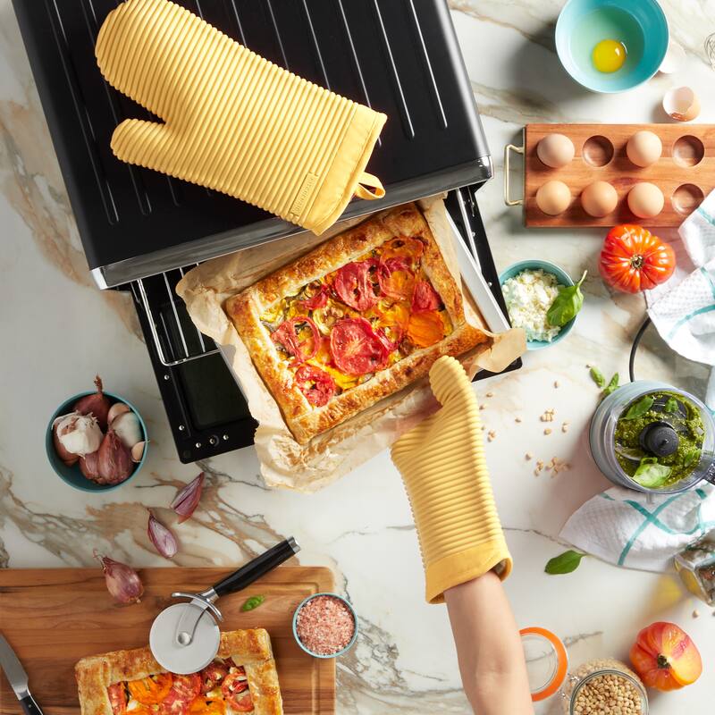 KitchenAid Ribbed Soft Silicone Oven Mitt 2-Pack Set, 7.5"x13"