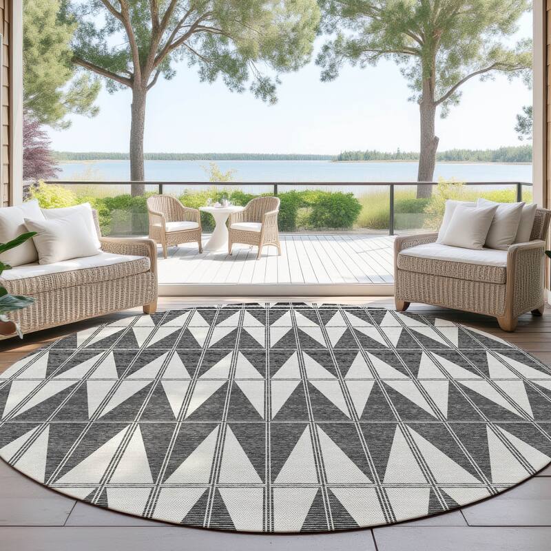 Machine Washable Indoor/ Outdoor Modern Zeke Chantille Rug - Ivory - 8' x 8'