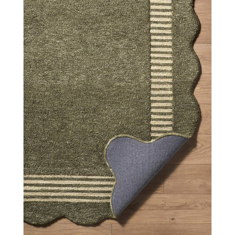Livabliss Scalloped Modern & Contemporary Area Rug
