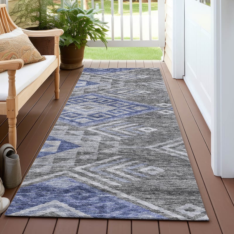 Machine Washable Indoor/ Outdoor Boho Tribal Chantille Rug