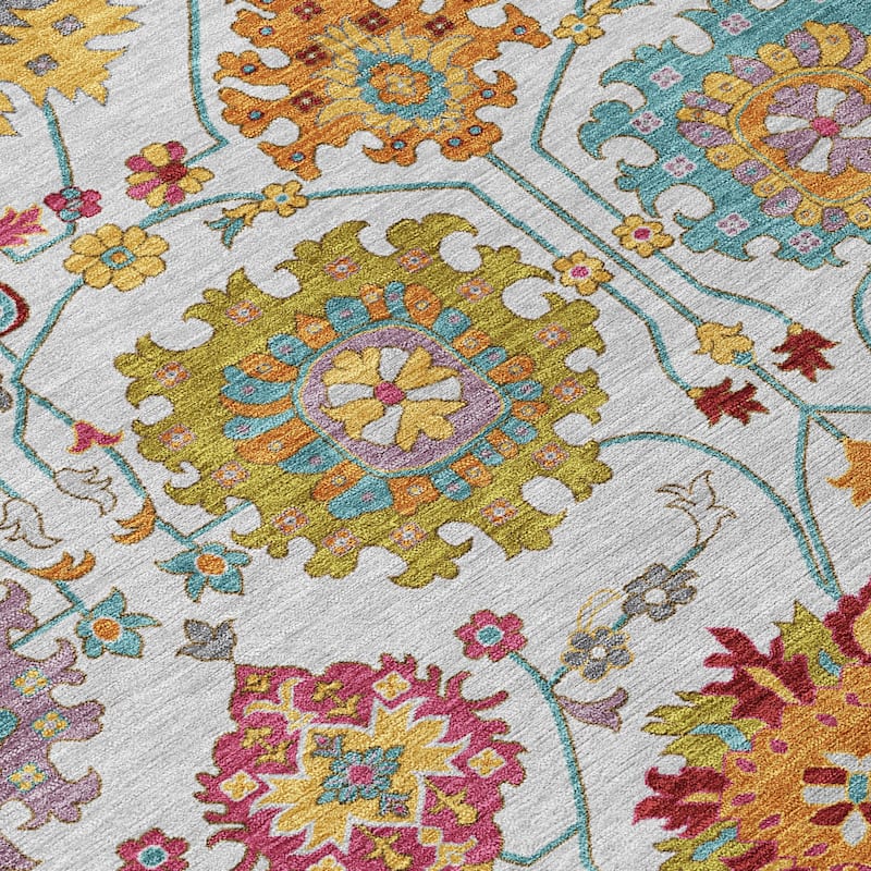 Machine Washable Indoor/ Outdoor Traditional Kashan Chantille Rug