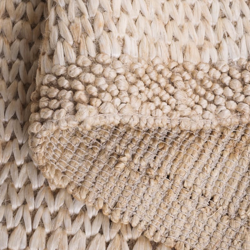 SAFAVIEH Hand-Woven Natural Fiber Shanna Casual Jute Rug