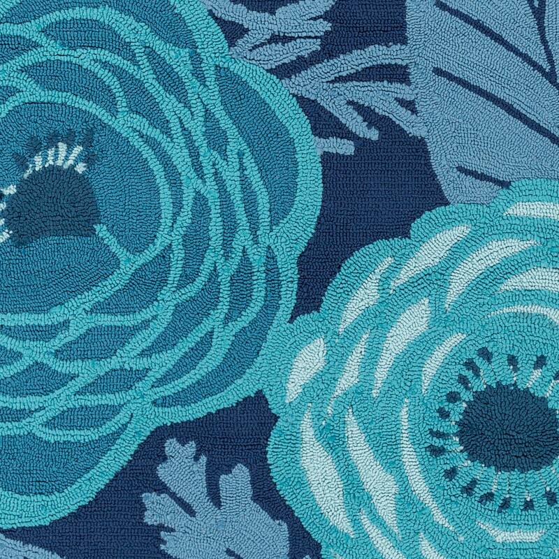 Hand-hooked Lola Floral Area Rug