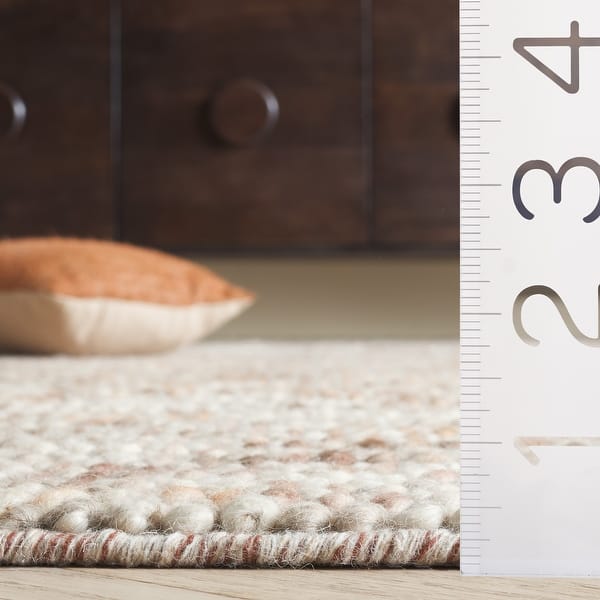 SAFAVIEH Handmade Natura Gerta Wool Rug