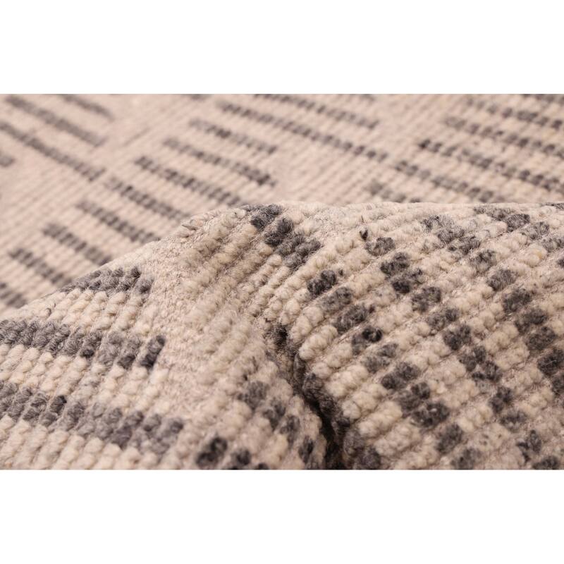 ECARPETGALLERY Hand-knotted Tangier Light Grey Wool Rug - 5'2 x 8'0